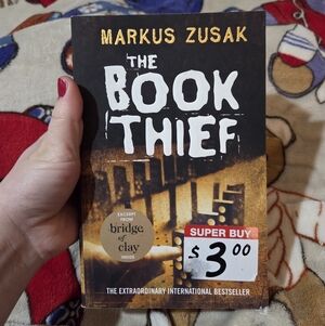 📚3/$7 The Book Thief by Markus Zusak